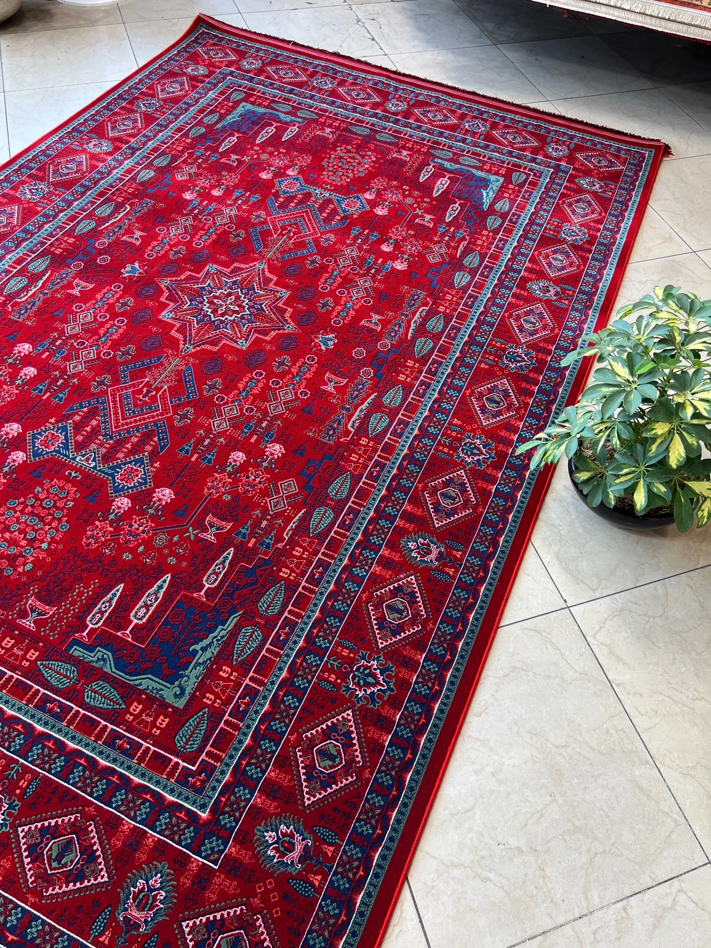 فرش طرح چهارباغ لاکی