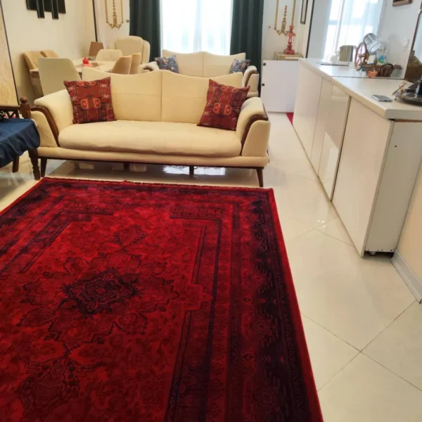 فرش ضخیم لاکی طرح اصیل ایرانی