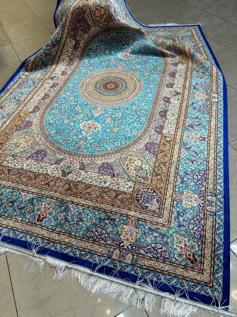 فرش ماشینی با ریشه دستباف طرح قم