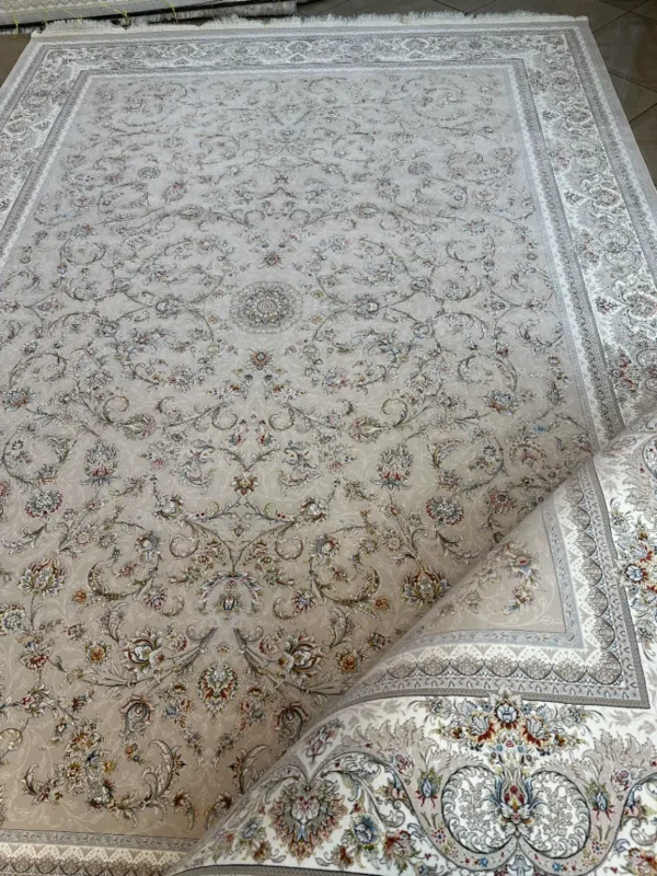 حاشیه پرنقش فرش گلستان تبریز افشان زمینه بژ