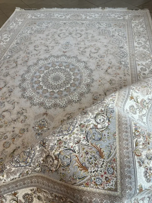 حاشیه کلاسیک فرش طرح اصفهان زمینه بژ