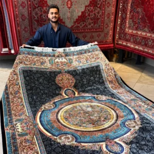 ست کردن مبلمان مدرن با فرش ابریشم ماشینی کرم در دکوراسیون منزل؛ پیشنهاد بابافرش